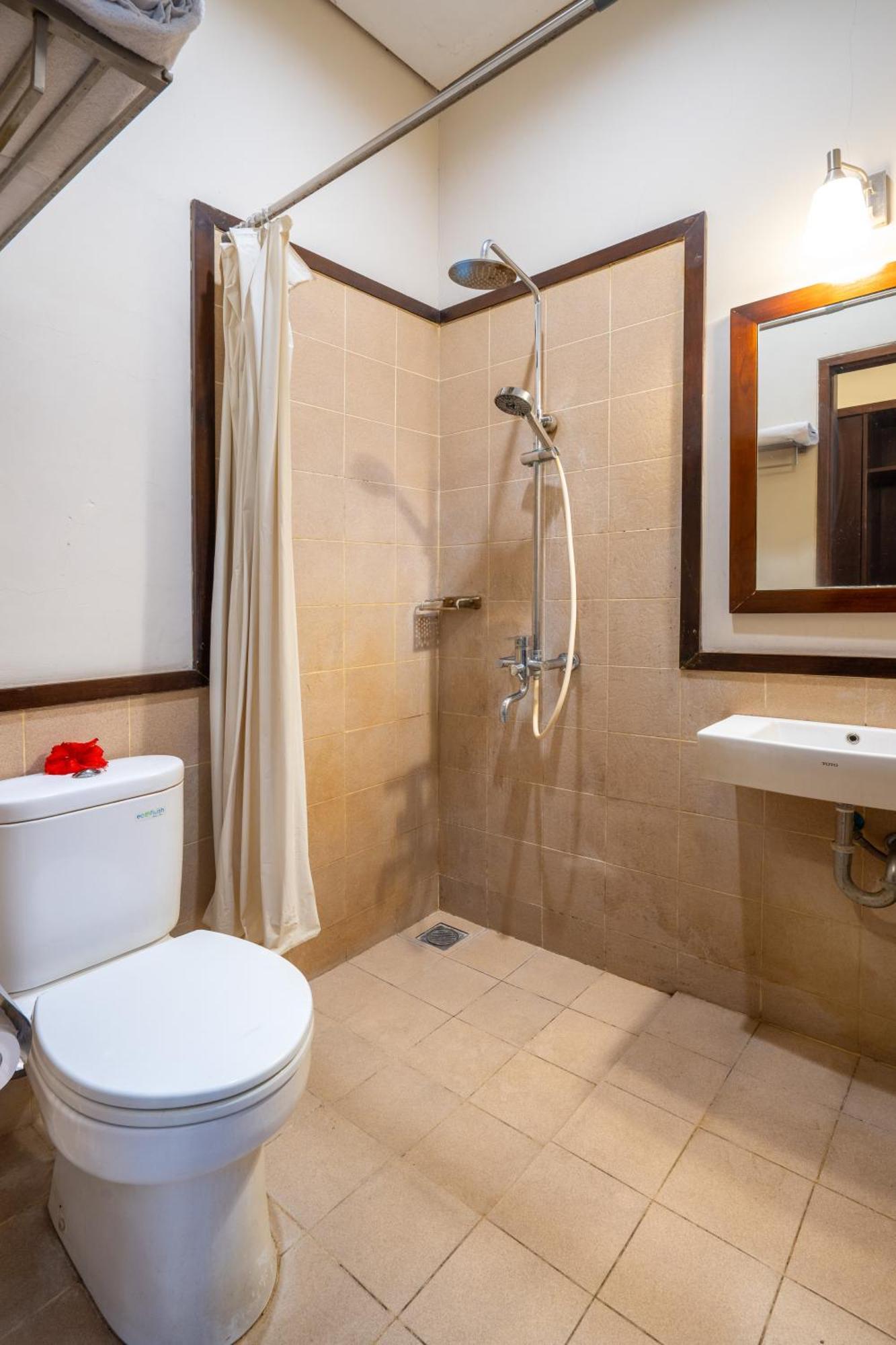 Samawa Transit Hotel Sumbawa Besar Екстериор снимка