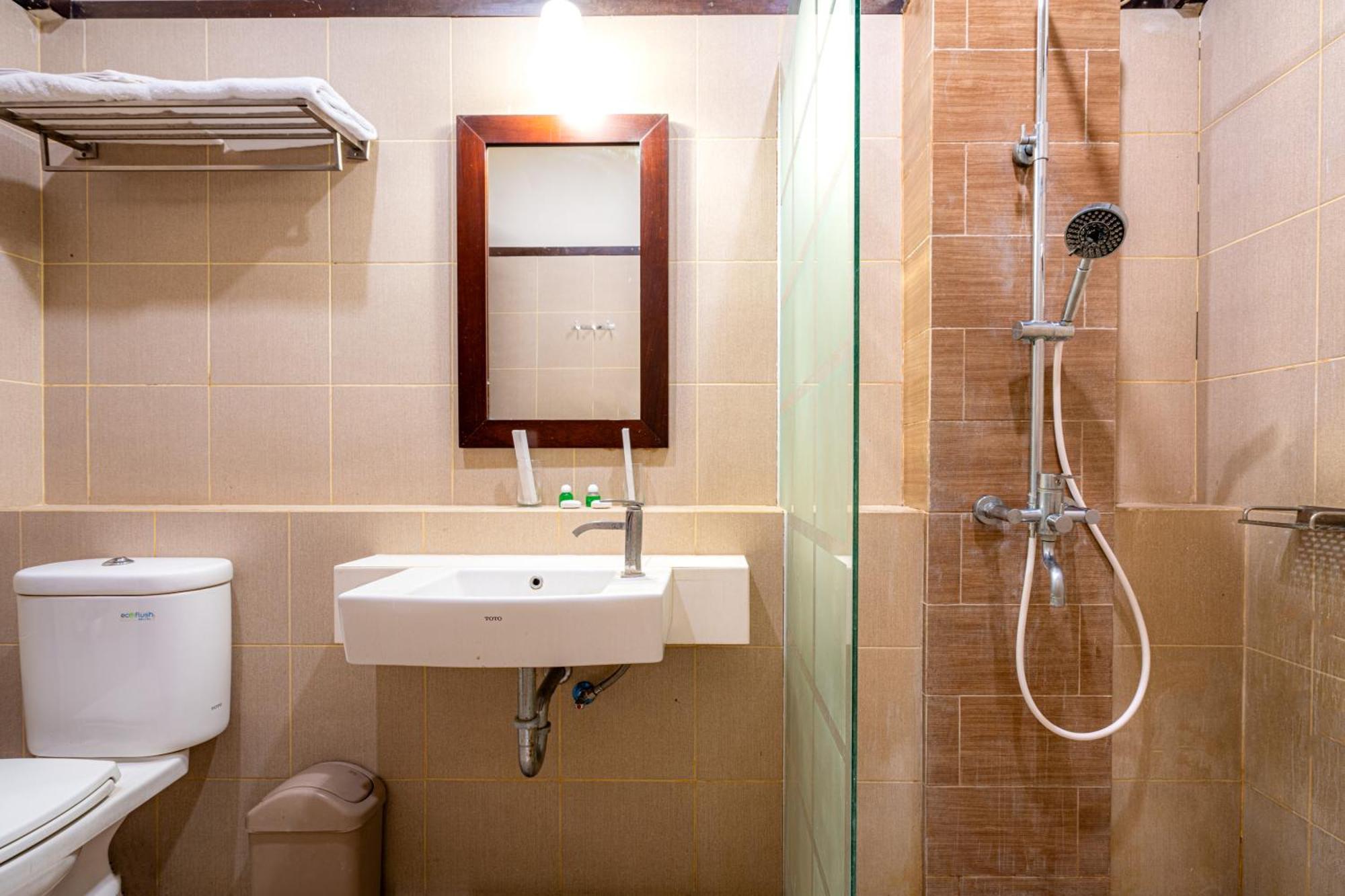 Samawa Transit Hotel Sumbawa Besar Екстериор снимка